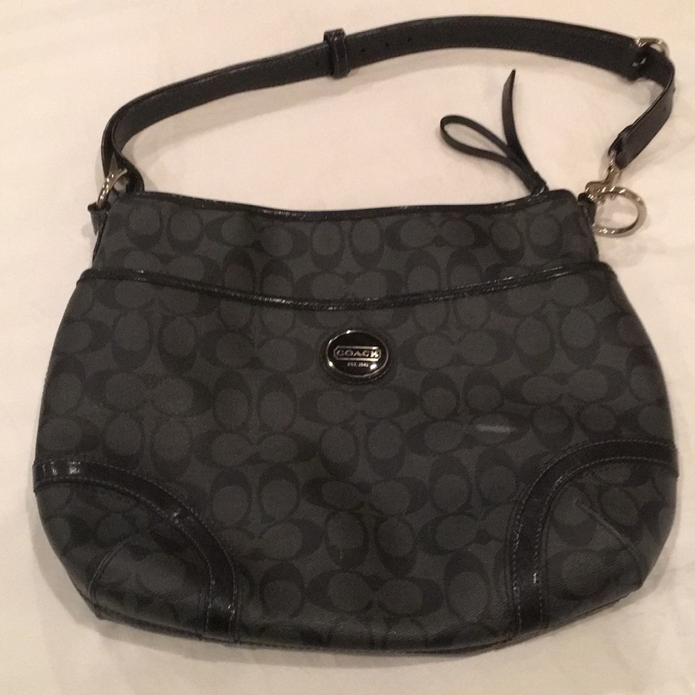 Authentic Coach shoulder purse